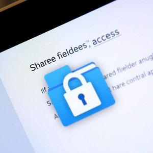 如何撰写 Shared Folder Access Request 邮件：结构、词汇与范例