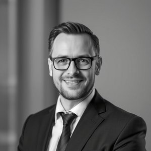 Restructuring Summary Report Dein Leitfaden für klare Kommunikation