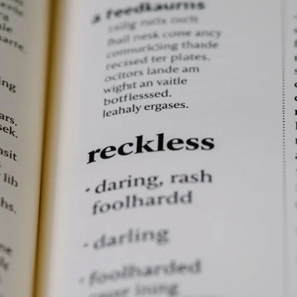 Synonyms for Reckless para aprimorar sua linguagem expressiva